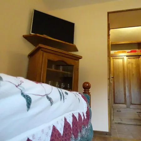 Apartmaji Pr-gujlu Sela Nad Podmelcem 5220 Tolmin Appartement *