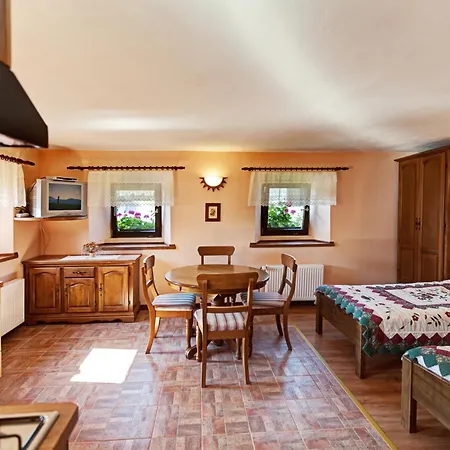 Appartement Apartmaji Pr-gujlu Sela Nad Podmelcem 5220 Tolmin *