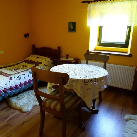 Appartement Apartmaji Pr-gujlu Sela Nad Podmelcem 5220 Tolmin