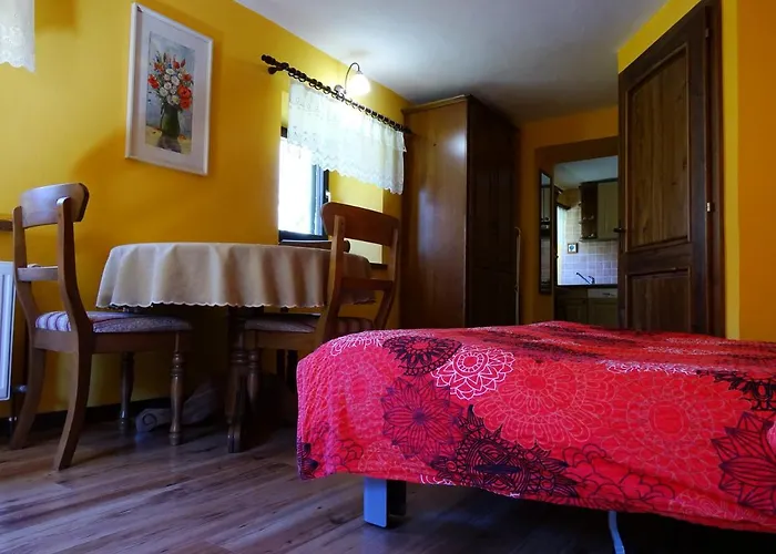 Lägenhet Apartmaji Pr-gujlu Sela Nad Podmelcem 5220 Tolmin Podmelec