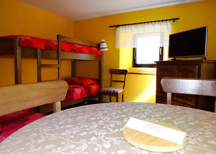 Apartmaji Pr-gujlu Sela Nad Podmelcem 5220 Tolmin Apartamento