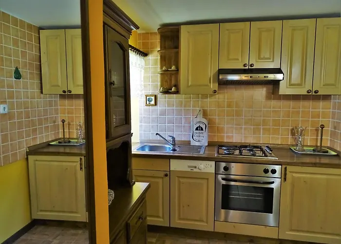 Apartmaji Pr-gujlu Sela Nad Podmelcem 5220 Tolmin Apartamento *