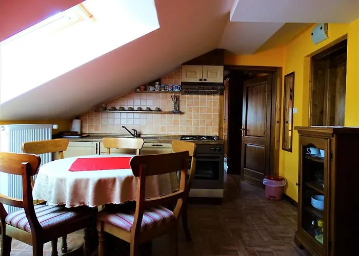 Apartamento Apartmaji Pr-gujlu Sela Nad Podmelcem 5220 Tolmin