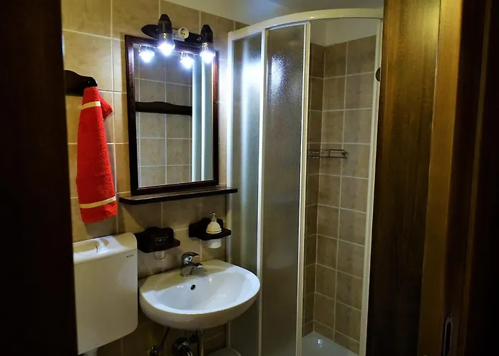 Apartmaji Pr-gujlu Sela Nad Podmelcem 5220 Tolmin Lägenhet Podmelec